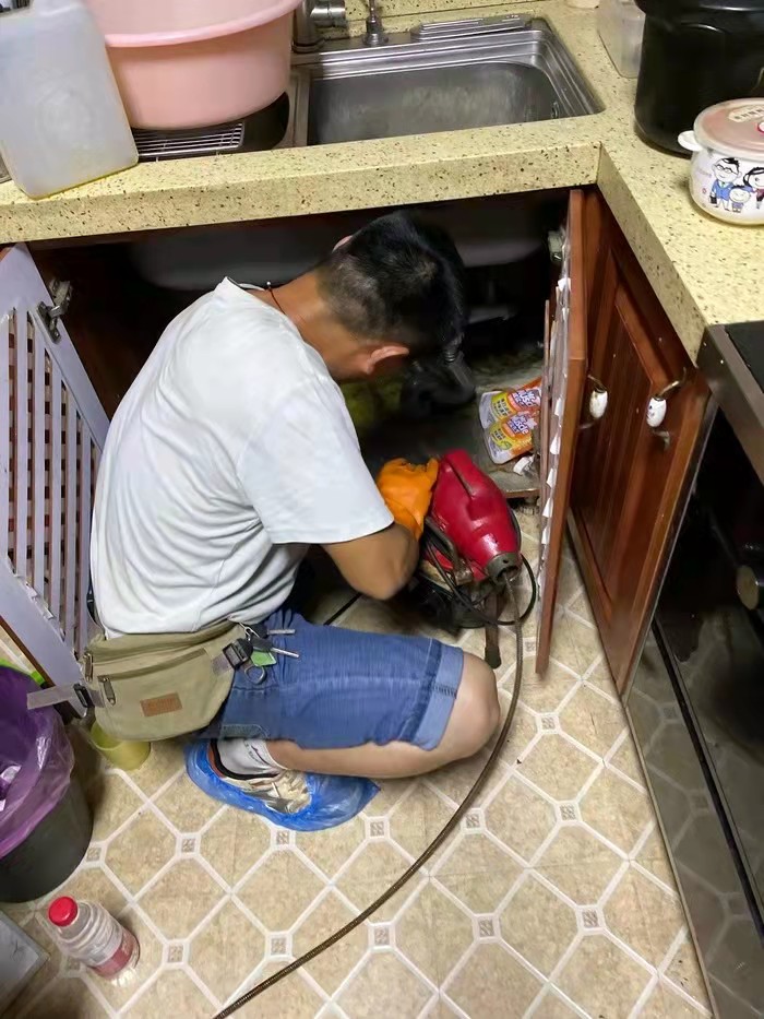 铁山港通下水道